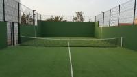 Tenis a/nebo squash v ubytování Apartamento Gaudia nebo okolí