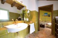 Koupelna v ubytování Hotel Rural El Pilaret