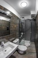 Kúpeľňa v ubytovaní GarageHotel