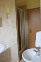 Koupelna v ubytování Apartmán v Záchranné stanici Pasíčka
