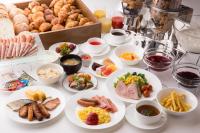 ホテルの敷地内または近くでの食事または食べ物