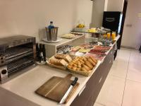 Hotel Silken Axis Vigo, Vigas – atnaujintos 2022 m. kainos