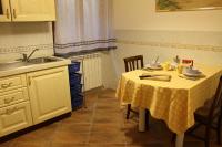 Kuchyňa alebo kuchynka v ubytovaní Villa di Castello