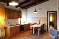 Kuchyňa alebo kuchynka v ubytovaní Villa di Castello