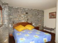 A bed or beds in a room at Can Mahola