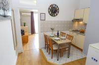 Kuchyň nebo kuchyňský kout v ubytování Apartments in city center Ventus
