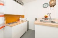 Kuchyň nebo kuchyňský kout v ubytování Studio apartment Sesula