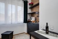 A kitchen or kitchenette at Dreamsrome Lux
