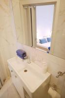 Kúpeľňa v ubytovaní Sea View Studio Apartment