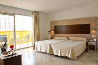 A bed or beds in a room at Hotel & SPA Dynastic