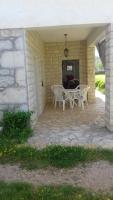 Patio alebo iná vonkajšia časť ubytovania Family friendly holiday home "Ana"