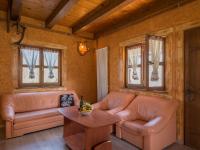 Posedenie v ubytovaní Holiday home in Kvarner with outdoor jacuzzi