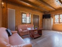 Posedenie v ubytovaní Holiday home in Kvarner with outdoor jacuzzi