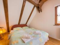 Posteľ alebo postele v izbe v ubytovaní Holiday home in Kvarner with outdoor jacuzzi