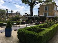 Zahrada ubytování La Roseraie Hôtel Restaurant