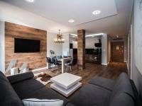 Telewizja i/lub zestaw kina domowego w obiekcie Apartamenty Bawaria