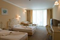 Postel nebo postele na pokoji v ubytování Duni Marina Beach Hotel - All Inclusive
