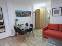Kuchyňa alebo kuchynka v ubytovaní Living Sevilla Apartments Hércules