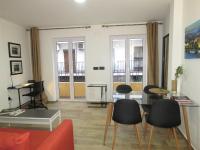 Posedenie v ubytovaní Living Sevilla Apartments Hércules