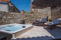 Bazén v ubytovaní Vacation house Pietra alebo v jeho blízkosti