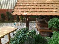 Vonkajšia záhrada v ubytovaní Holiday Home Mreznica