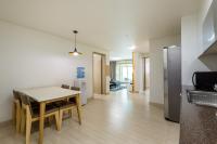 Home Fourest Residence Hotel Okpoにあるキッチンまたは簡易キッチン