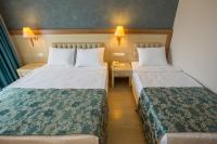 Postel nebo postele na pokoji v ubytování Side Aquamarin Resort & Spa