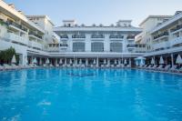 Bazén v ubytování Side Aquamarin Resort & Spa nebo v jeho okolí