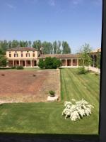 Ogród w obiekcie Corte degli Angeli Agriturismo