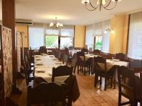 A restaurant or other place to eat at Hotel Rural Nova Ruta
