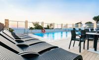Bazén v ubytovaní Hotel Riviera alebo v jeho blízkosti