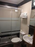 Hostal Lidoにあるバスルーム
