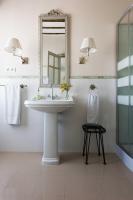 A bathroom at La Casa de la Vieja - Rustic & Charming Appartments