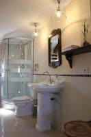 A bathroom at La Casa de la Vieja - Rustic & Charming Appartments