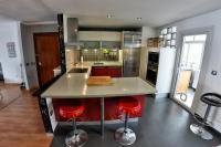 Kuchyňa alebo kuchynka v ubytovaní WonderStays Apartamento La Jabega