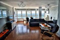 Posedenie v ubytovaní WonderStays Apartamento La Jabega