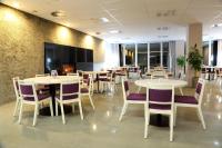 Reštaurácia alebo iné gastronomické zariadenie v ubytovaní Chaty - Resort AQUA MARIA
