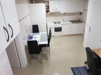 Kuchyňa alebo kuchynka v ubytovaní Apartman Maksimir Relax Zagreb-75m2