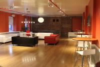 HI New York City Hostelにあるシーティングエリア