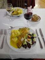 Еда / где поесть недалеко от отеля