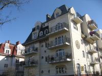 Budynek, w którym mieści się apartament