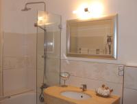 Koupelna v ubytování Romantic Hotel Mlýn Karlstejn