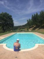 Basen w obiekcie Casa Valerie lub w pobliżu