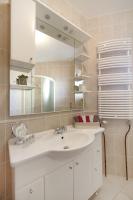 Kúpeľňa v ubytovaní Apartments Villa Marnii