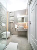 Kúpeľňa v ubytovaní Apartamenty Wrona | Wrona Apartments