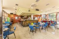 Reštaurácia alebo iné gastronomické zariadenie v ubytovaní Hotel Parras Arnedillo