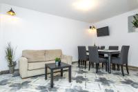 Posedenie v ubytovaní House "Vesela"