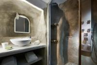 Koupelna v ubytování Terra Mare Suites