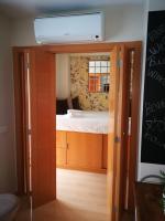 Posteľ alebo postele v izbe v ubytovaní Studio Miramar Suites Malaga