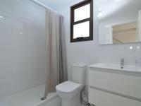 Koupelna v ubytování Belvilla by OYO Modern Apartment in Orihuela Costa